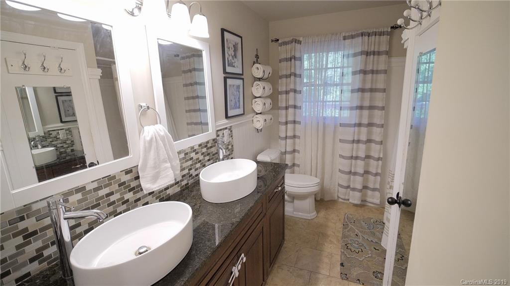 555 Westbrook Road Hendersonville, NC 28739 - Photo 17 of 33 Gallery Image 17
