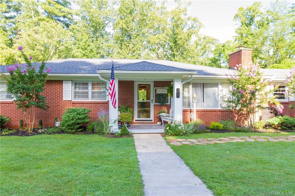 555 Westbrook Road Hendersonville, NC 28739 - Photo 32 of 33 Gallery Image 32