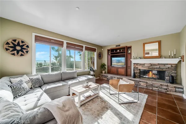 $2,549,000 | 18 Calle Anacapa, San Clemente, CA 92673