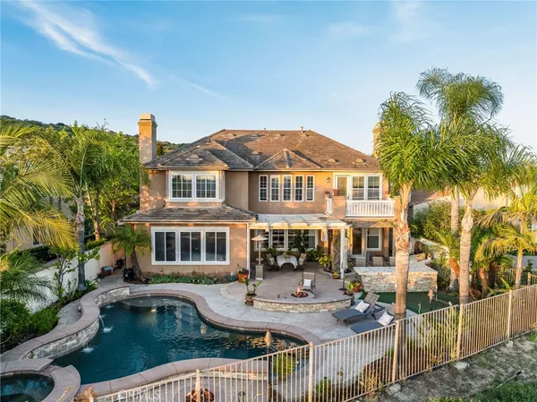 $2,549,000 | 18 Calle Anacapa, San Clemente, CA 92673