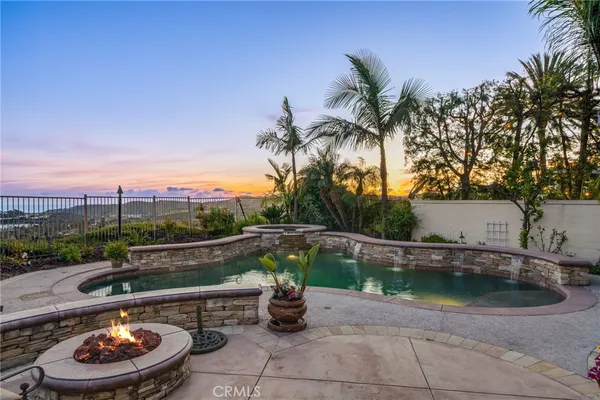 $2,549,000 | 18 Calle Anacapa, San Clemente, CA 92673