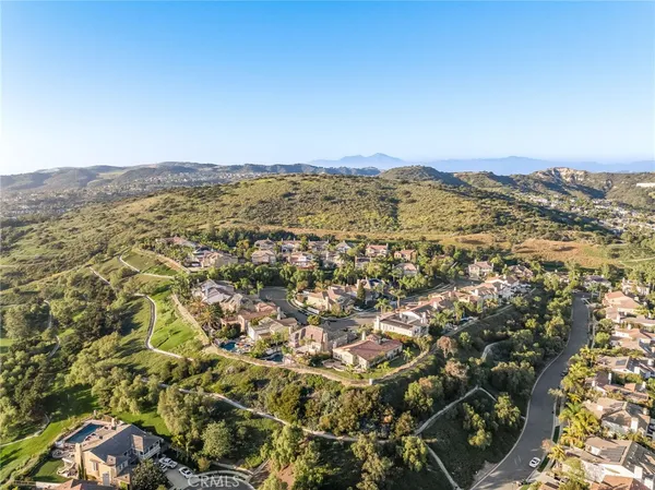 $2,549,000 | 18 Calle Anacapa, San Clemente, CA 92673