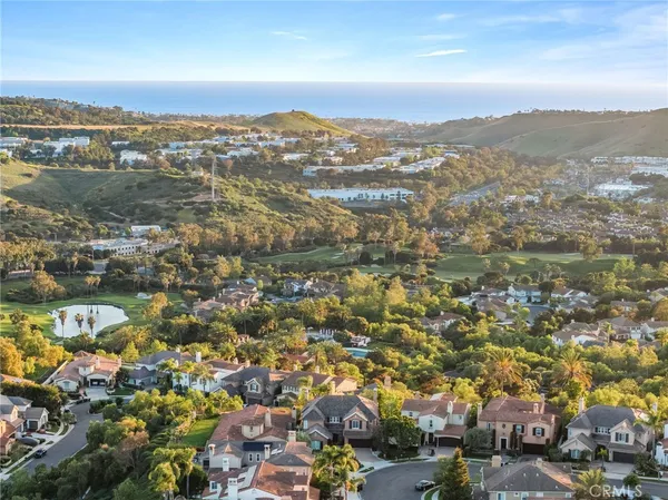 $2,549,000 | 18 Calle Anacapa, San Clemente, CA 92673