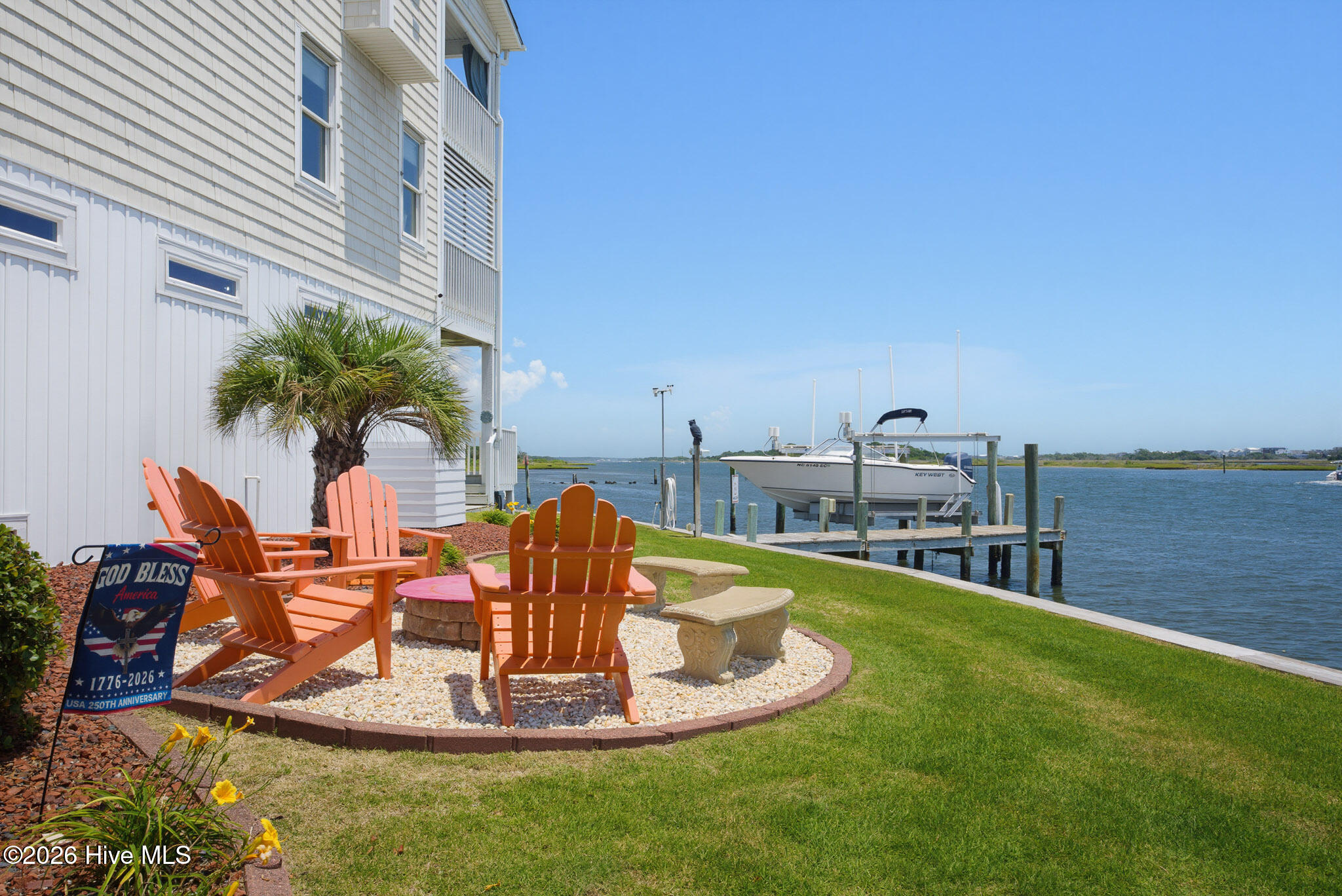 702 Roland Avenue Surf City, NC 28445 - Photo 11 of 57