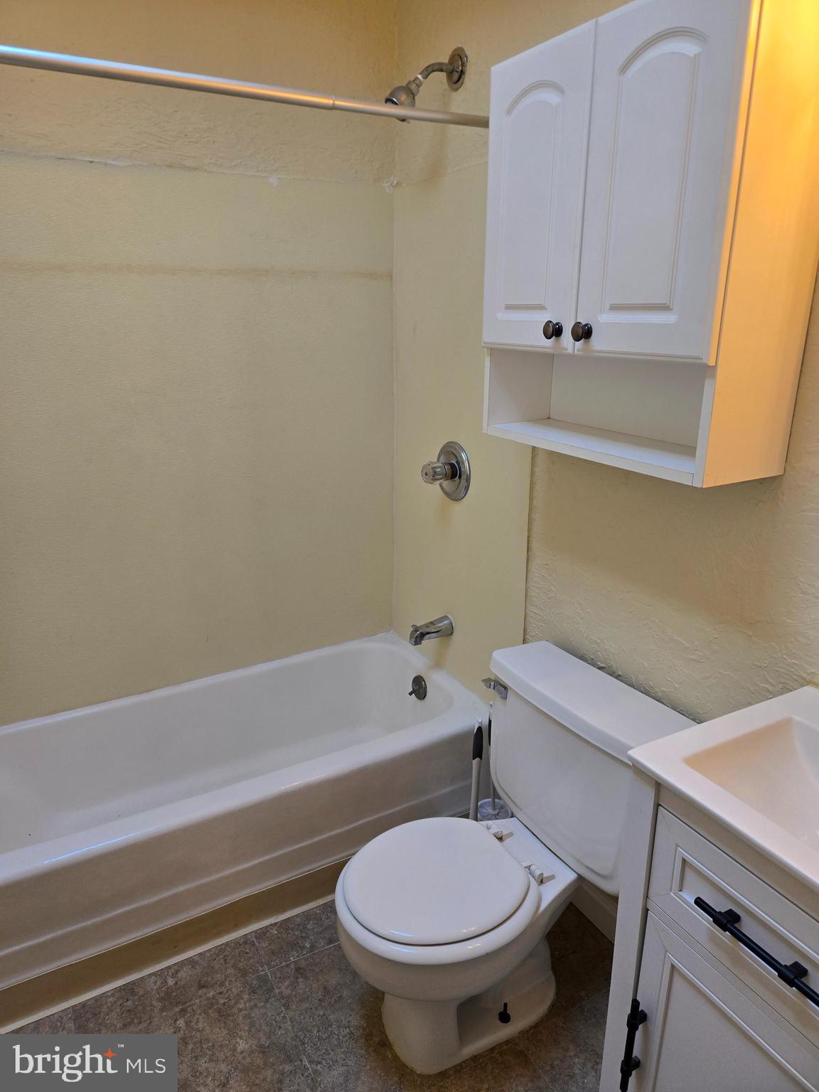 7129 Seaford Road Upper Darby, PA 19082 - Photo 7 of 13