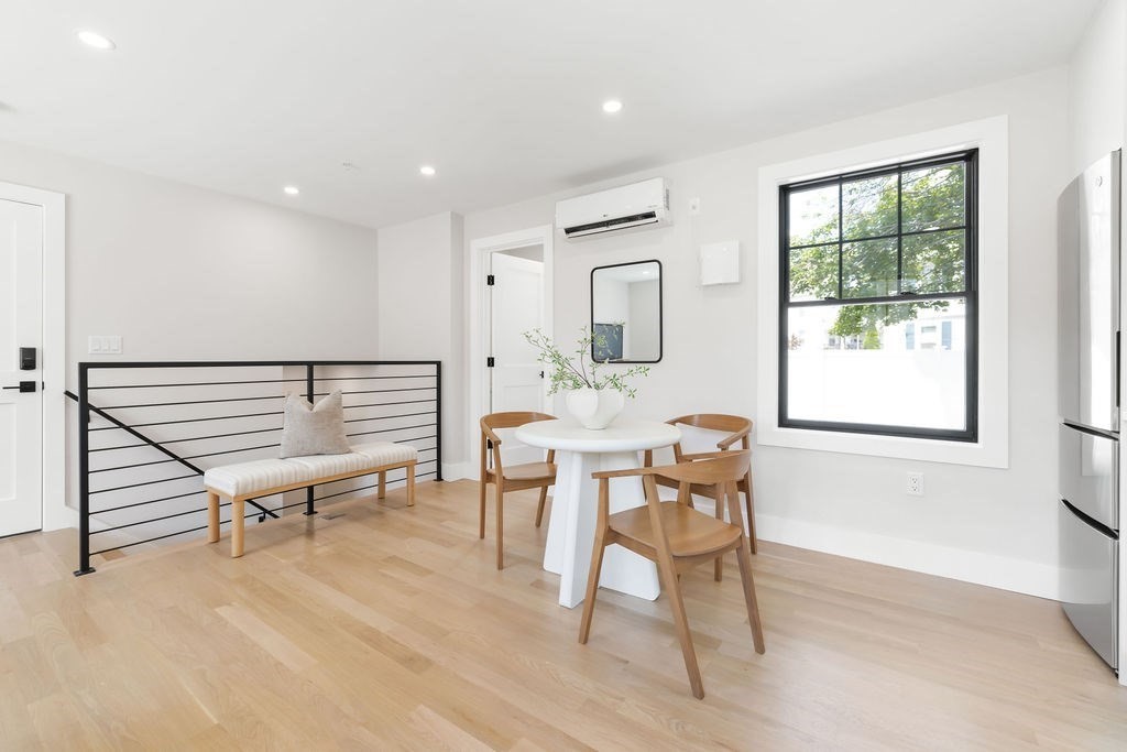 43 Crafts Street Newton, MA 02458 - Photo 7 of 31