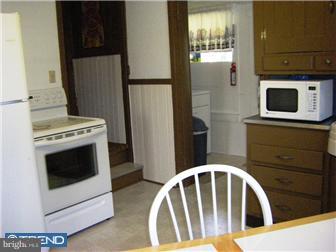 135 South Hull Street Sinking Spring, PA 19608 - Photo 6 of 12 Kitchen