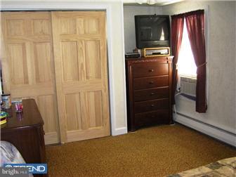 135 South Hull Street Sinking Spring, PA 19608 - Photo 8 of 12 Bedroom - Main