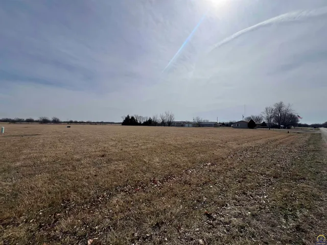 $32,000 | 1st Street, Americus, KS 66835