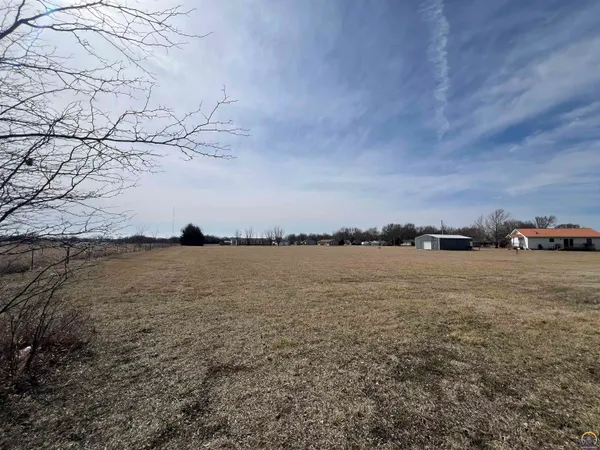 $31,999 | 1st Street, Americus, KS 66835