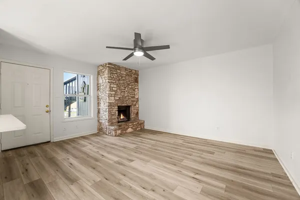 $995 | 608 Bracewood Circle, Unit D, San Marcos, TX 78666