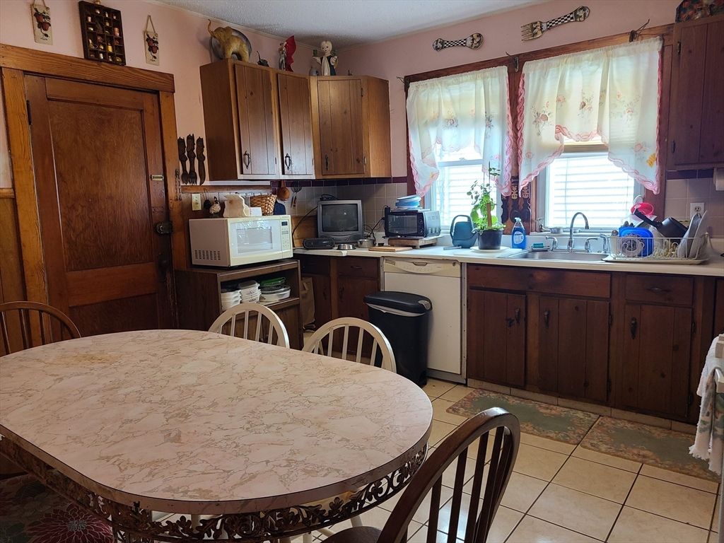 19 Firth Road Boston, MA 02131 - Photo 9 of 37 Gallery Image 9