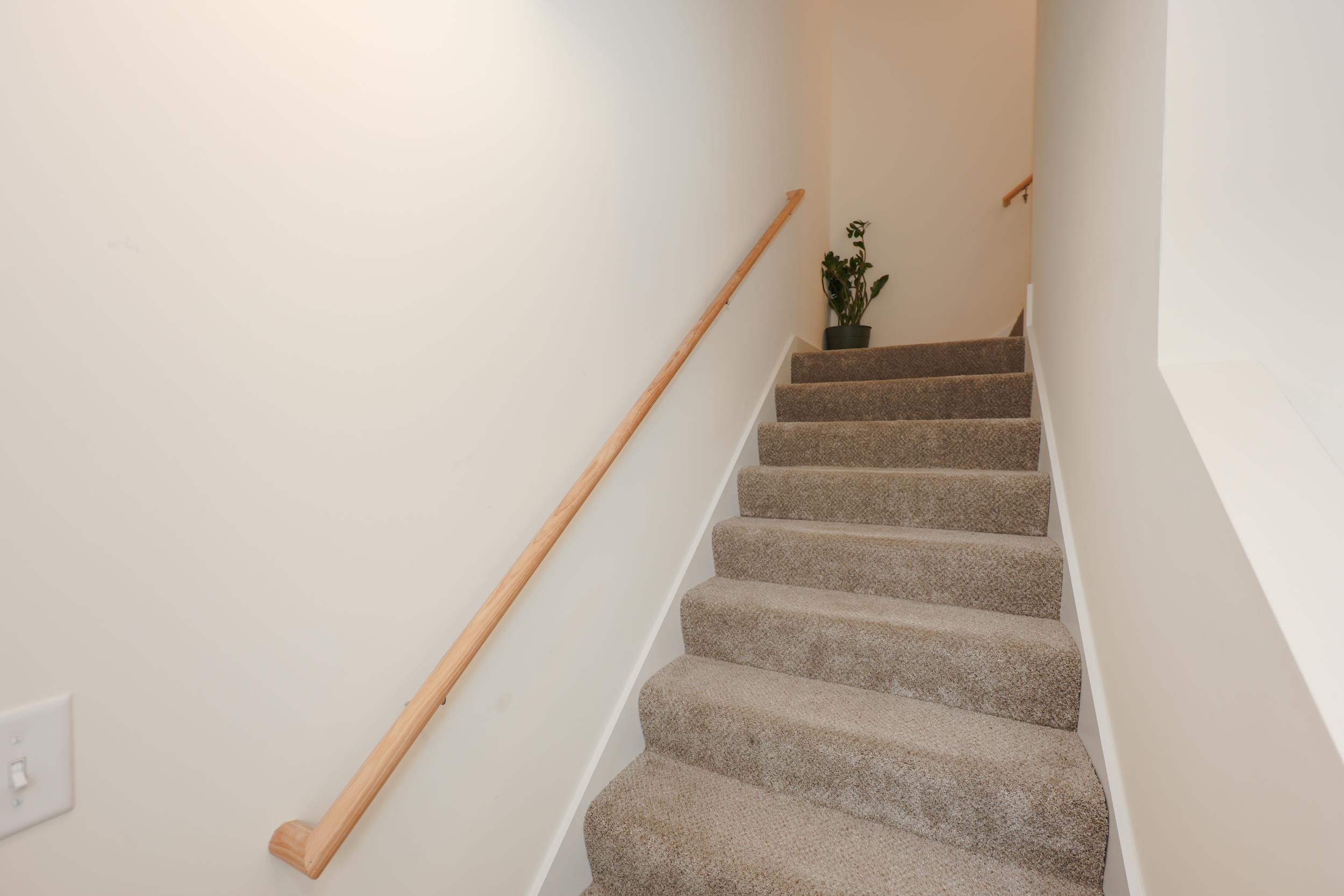 19 Biggs Avenue, Unit B Epping, NH 03042 - Photo 18 of 39