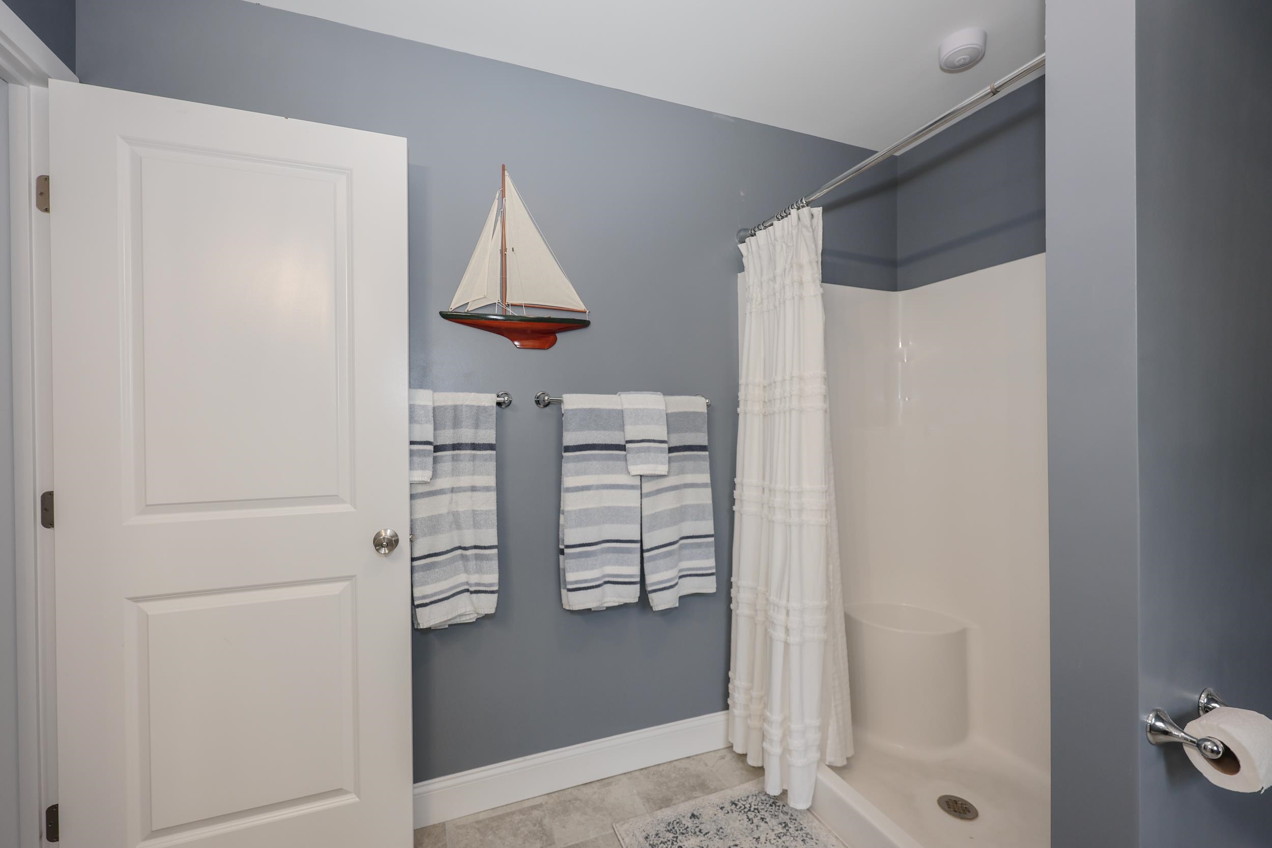 19 Biggs Avenue, Unit B Epping, NH 03042 - Photo 23 of 39