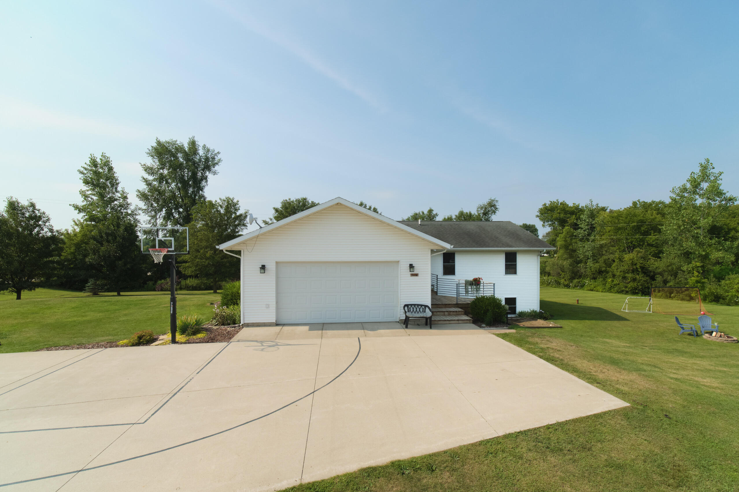 9418 Skeels Road Fremont, MI 49412 - Photo 6 of 59 Front of Home