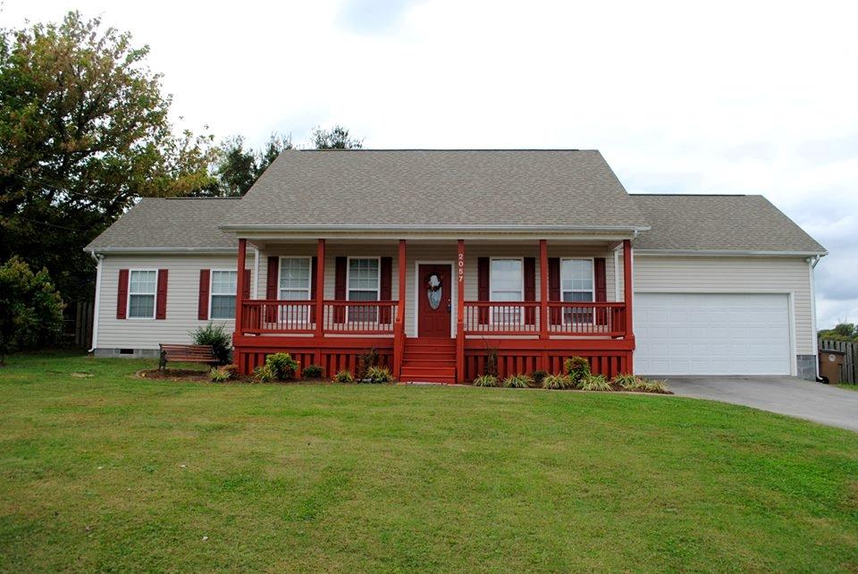 2057 Cecil Johnson Road Knoxville, TN 37921 - Photo 1 of 34 front yard