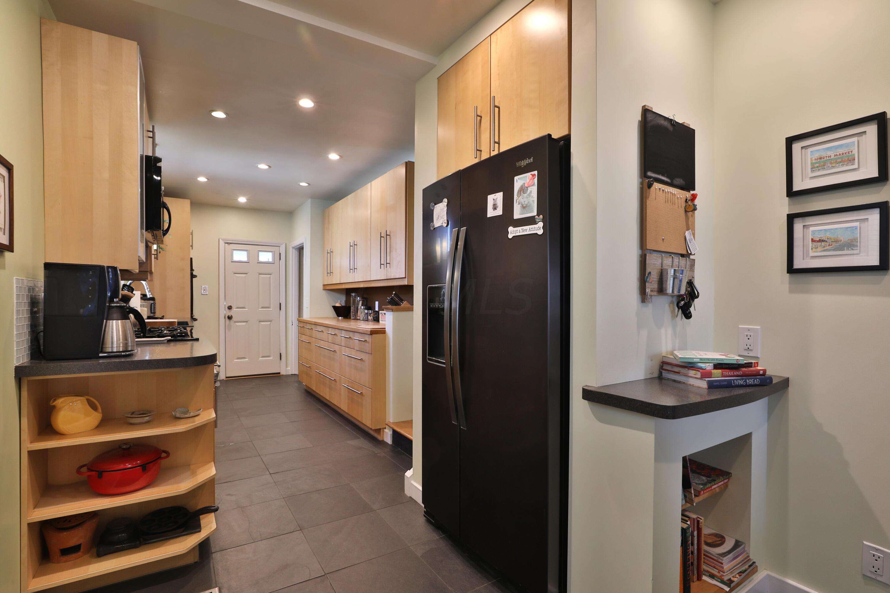 700 Wiltshire Road Columbus, OH 43204 - Photo 13 of 48 700-Wiltshire-13