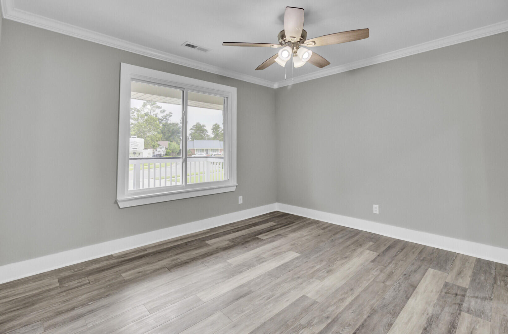 1012 Red Pines Road Ladson, SC 29456 - Photo 7 of 55 10 (4)
