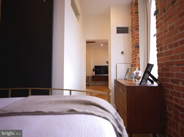 $3,200 | 1615 Q Street Northwest, Unit 601, Washington, DC 20009