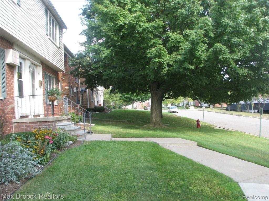 475 Miller Avenue Rochester, MI 48307 - Photo 24 of 25 IMG_7833.JPG