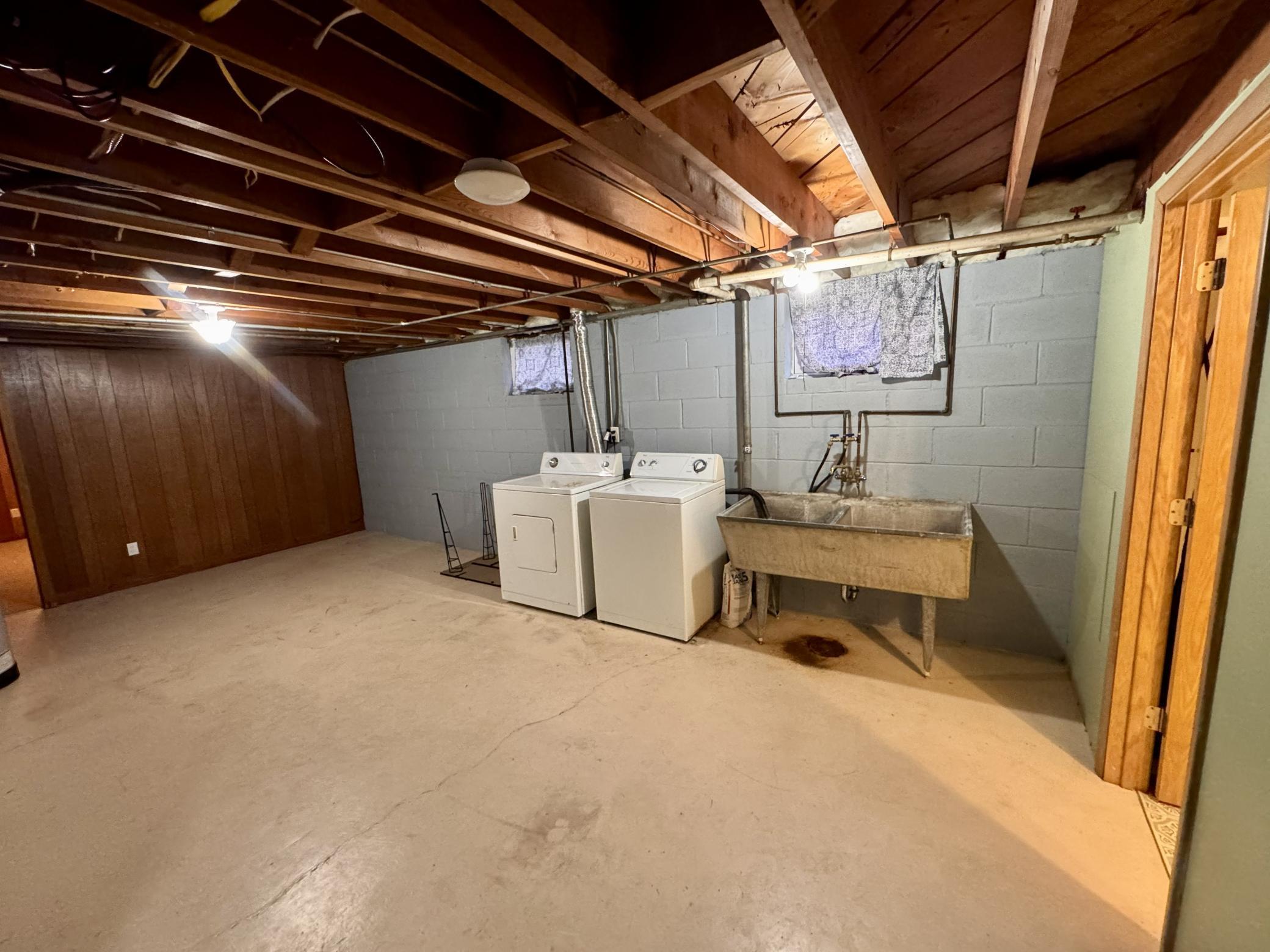 4229 Unity Avenue North Minneapolis, MN 55422 - Photo 14 of 19