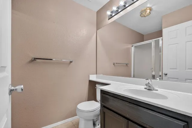 $479,000 | 810 River Raft Court, Modesto, CA 95351