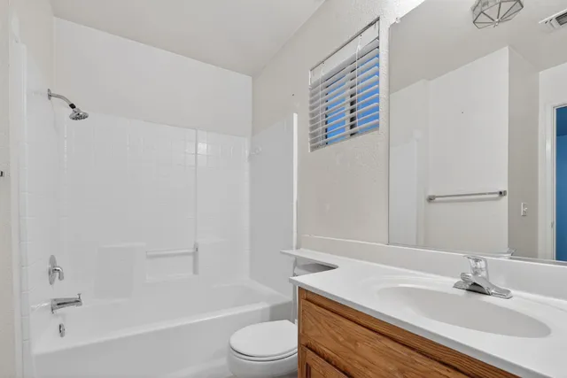 $479,000 | 810 River Raft Court, Modesto, CA 95351