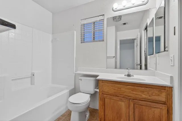 $479,000 | 810 River Raft Court, Modesto, CA 95351