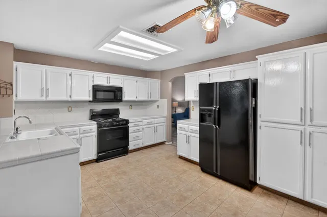 $479,000 | 810 River Raft Court, Modesto, CA 95351