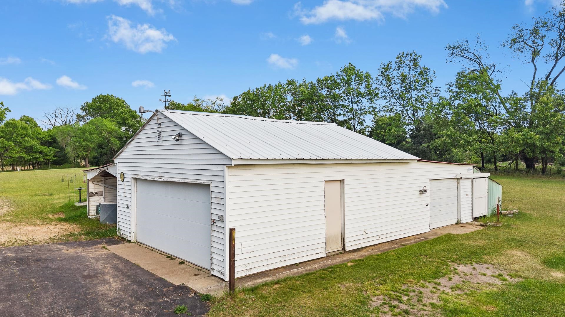 N4938 County Rd J Oxford, WI 53952 - Photo 6 of 39