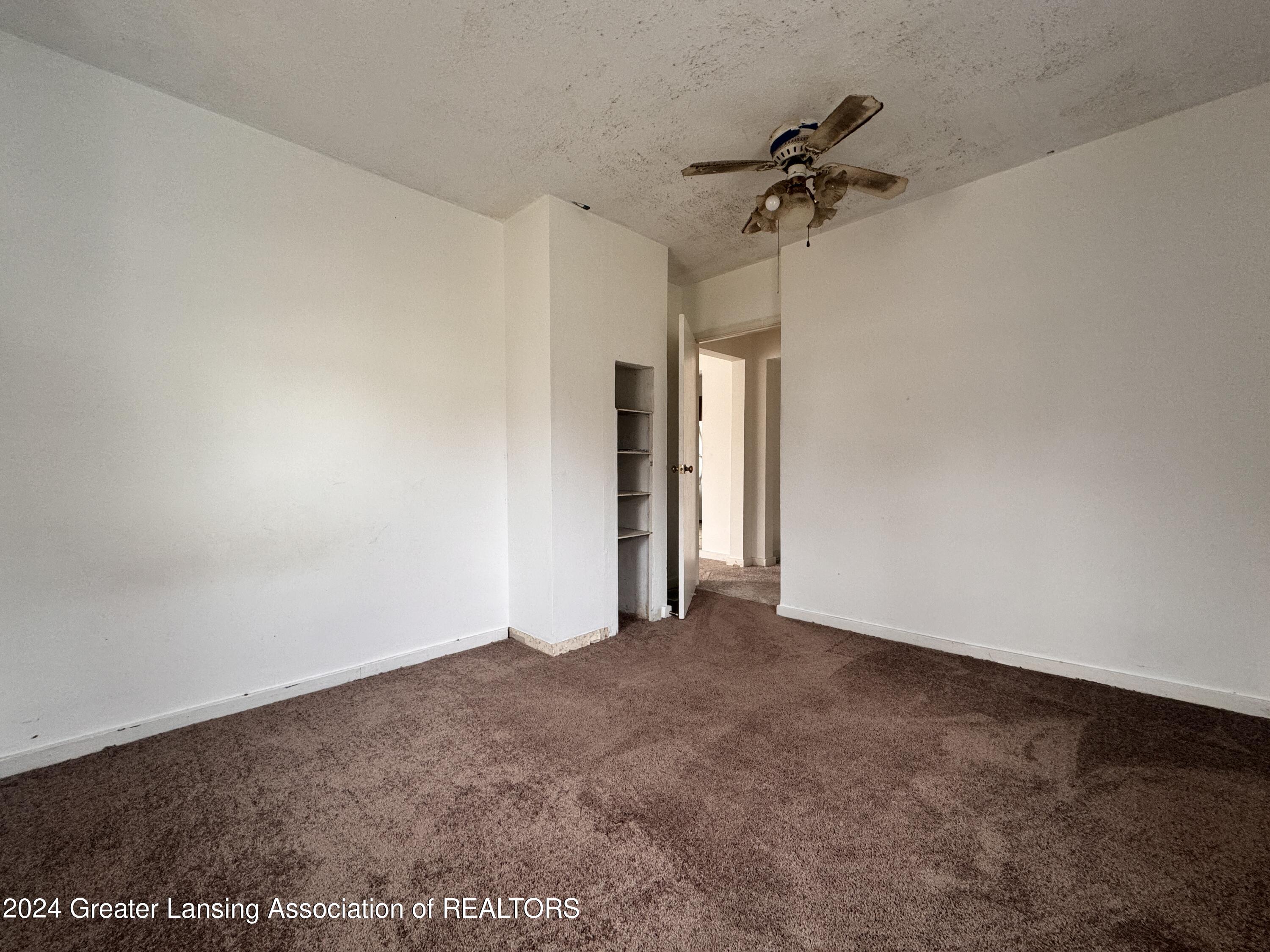 6006 Hilliard Road Lansing, MI 48911 - Photo 16 of 23 IMG_1453