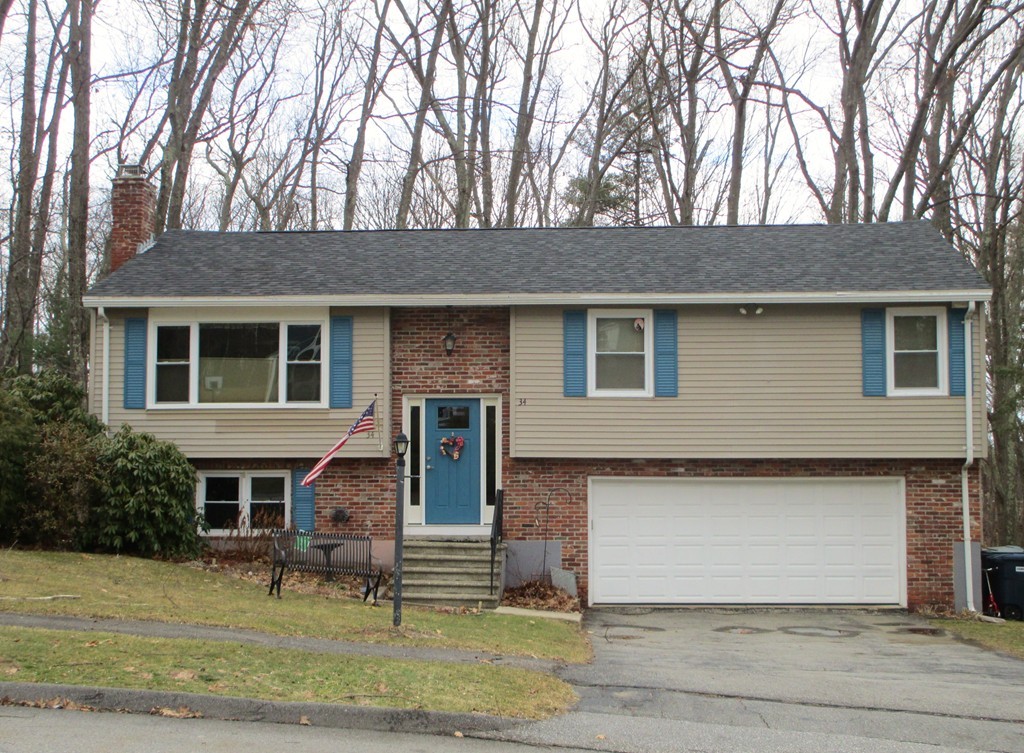 34 Cedar Road Holden, MA 01520 - Photo 1 of 22 Gallery Image 1