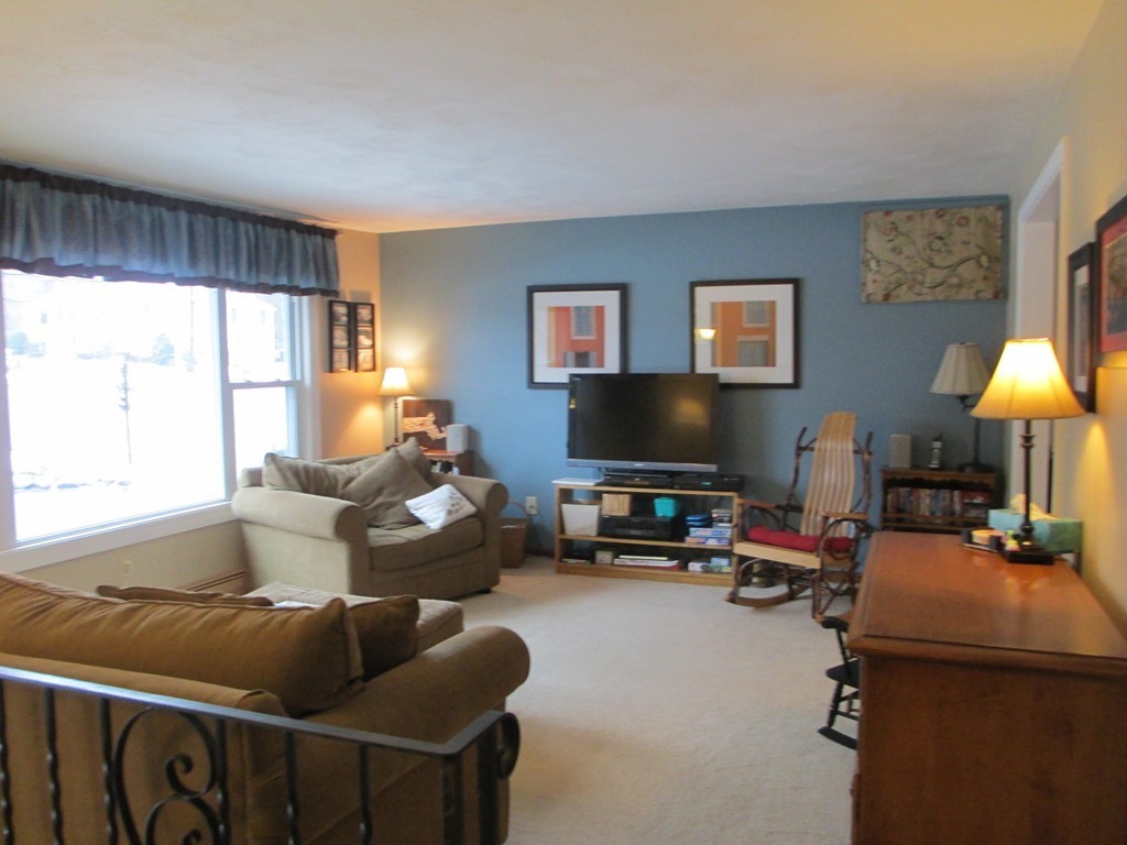 34 Cedar Road Holden, MA 01520 - Photo 2 of 22 Gallery Image 2