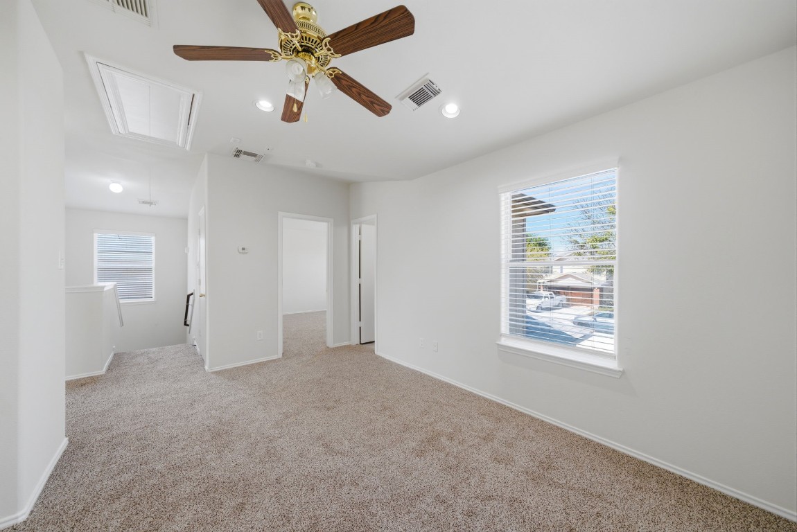 730 Remwick Drive Houston, TX 77073 - Photo 9 of 19