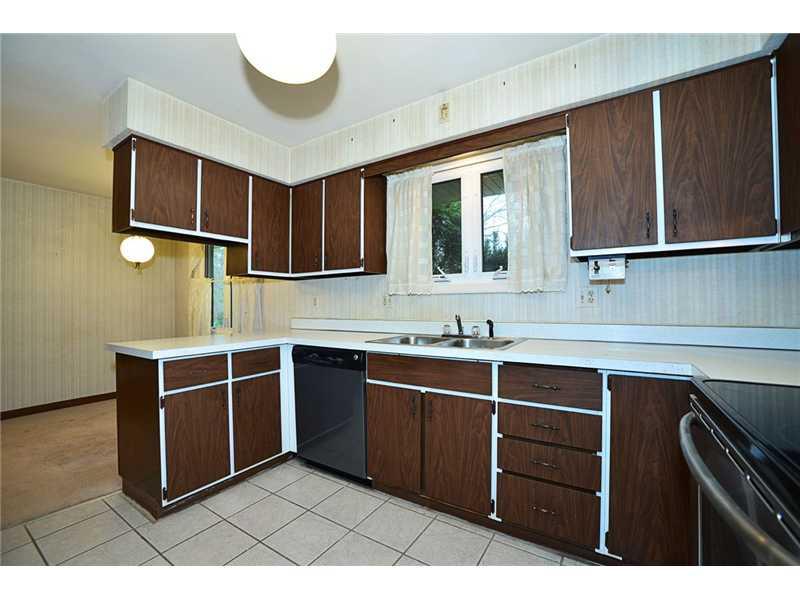 1913 Sample Road Allison Park, PA 15101 - Photo 10 of 22 Kitchen.