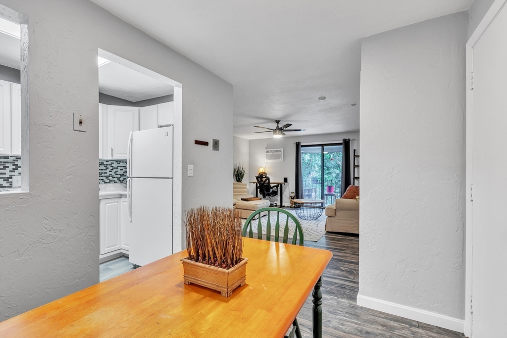 21 Erick Road, Unit 17 Mansfield, MA 02048 - Photo 11 of 23