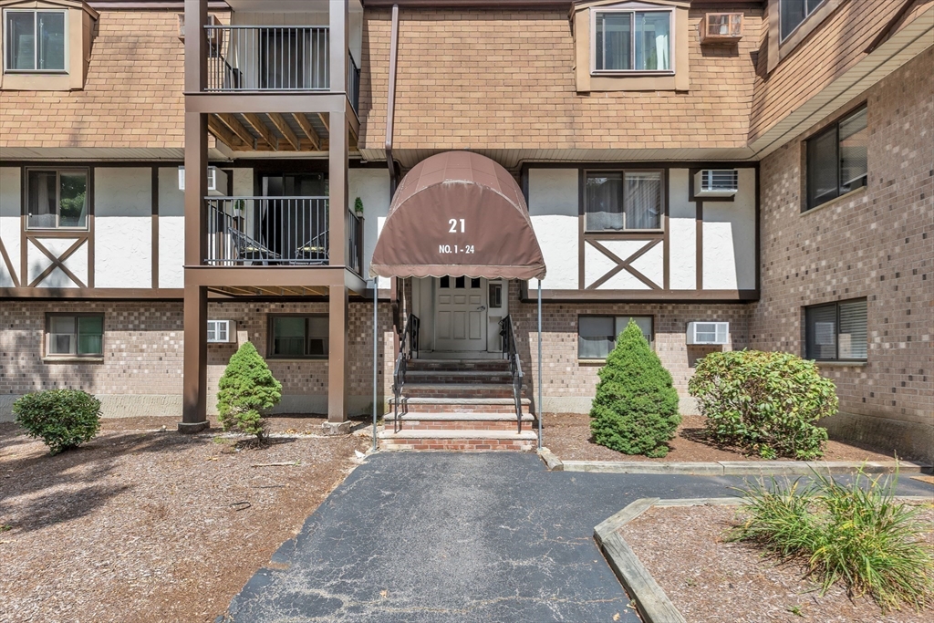 21 Erick Road, Unit 17 Mansfield, MA 02048 - Photo 23 of 23