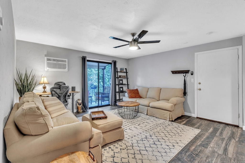 21 Erick Road, Unit 17 Mansfield, MA 02048 - Photo 3 of 23