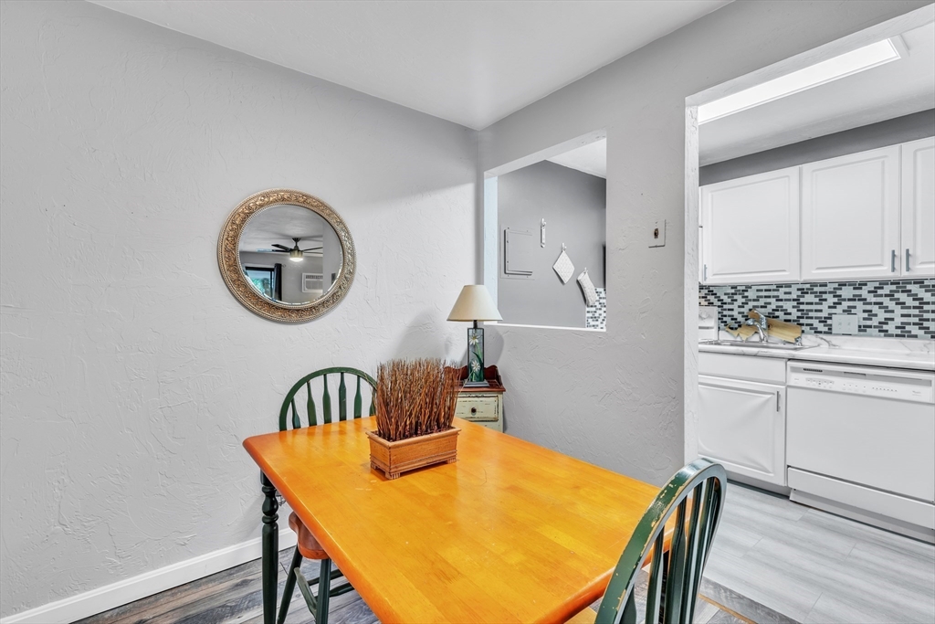 21 Erick Road, Unit 17 Mansfield, MA 02048 - Photo 10 of 23