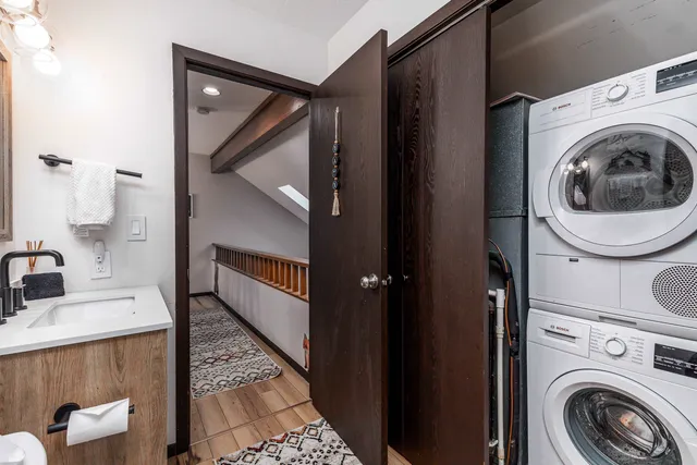 $230,000 | 43 Spring Creek Lane, Galena, IL 61036