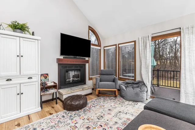 $230,000 | 43 Spring Creek Lane, Galena, IL 61036