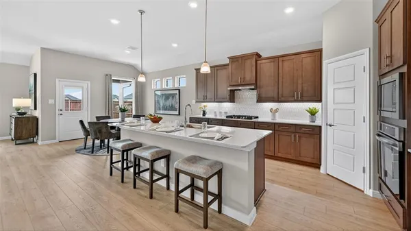 $463,120 | 10417 Palmetto Street, Grand Prairie, TX 76065