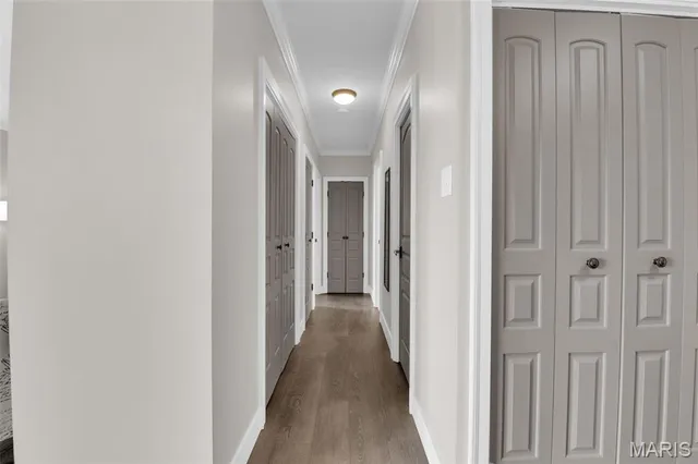 $230,000 | 900 South Hanley Road, Unit 15B, Clayton, MO 63105