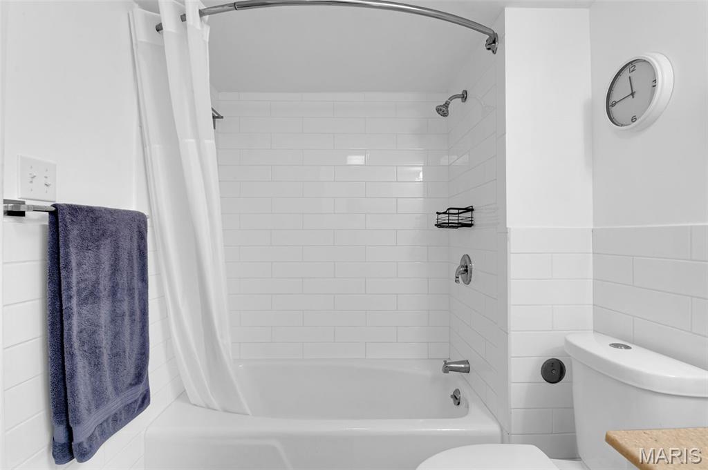 900 South Hanley Road, Unit 15B Clayton, MO 63105 - Photo 15 of 34