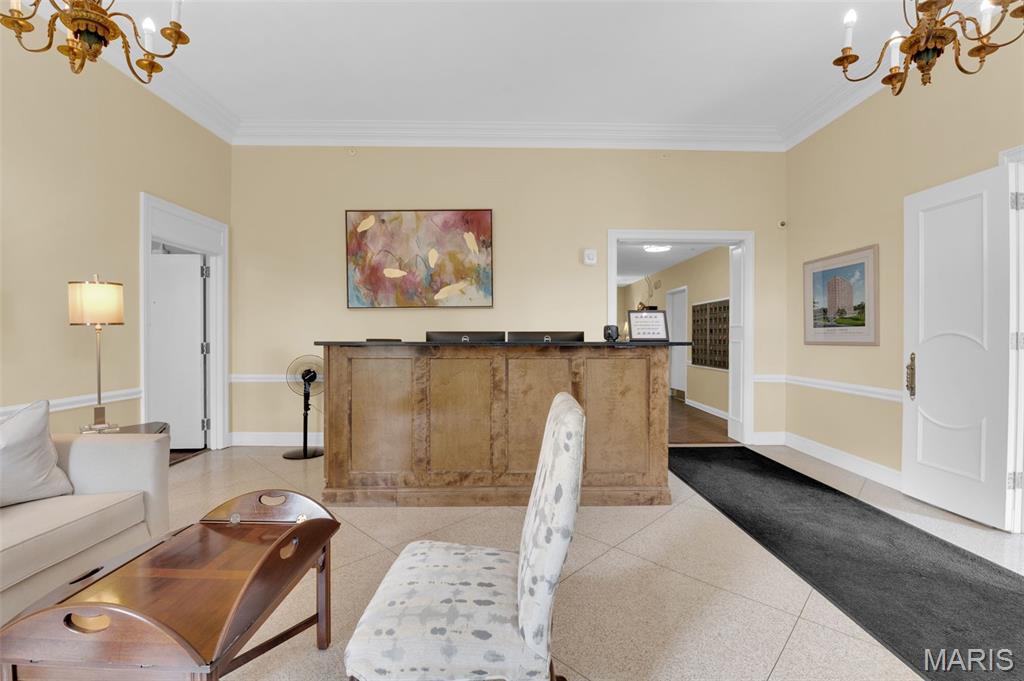 900 South Hanley Road, Unit 15B Clayton, MO 63105 - Photo 17 of 34