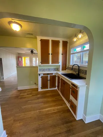 $799,000 | 121 East Warner Street, Ventura, CA 93001