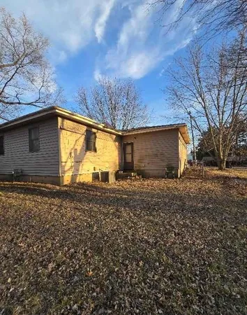 $105,000 | 202 Grasshopper Road, Winchester, KS 66097