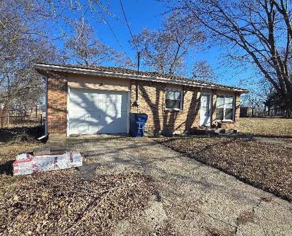 202 Grasshopper Road Winchester, KS 66097 - Photo 2 of 16