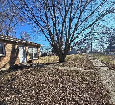 $105,000 | 202 Grasshopper Road, Winchester, KS 66097