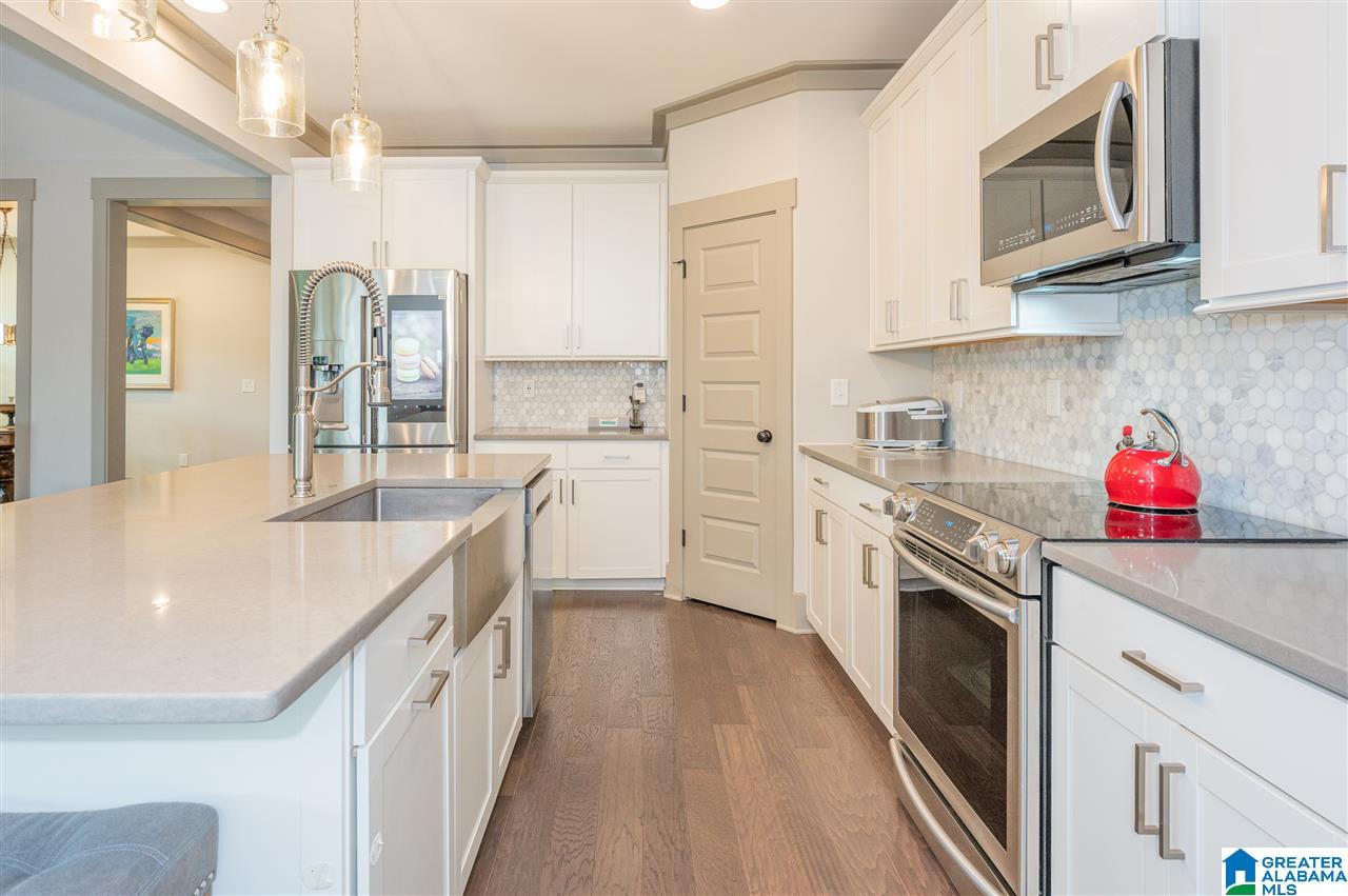 2273 Samuel Pass Birmingham, AL 35226 - Photo 8 of 50